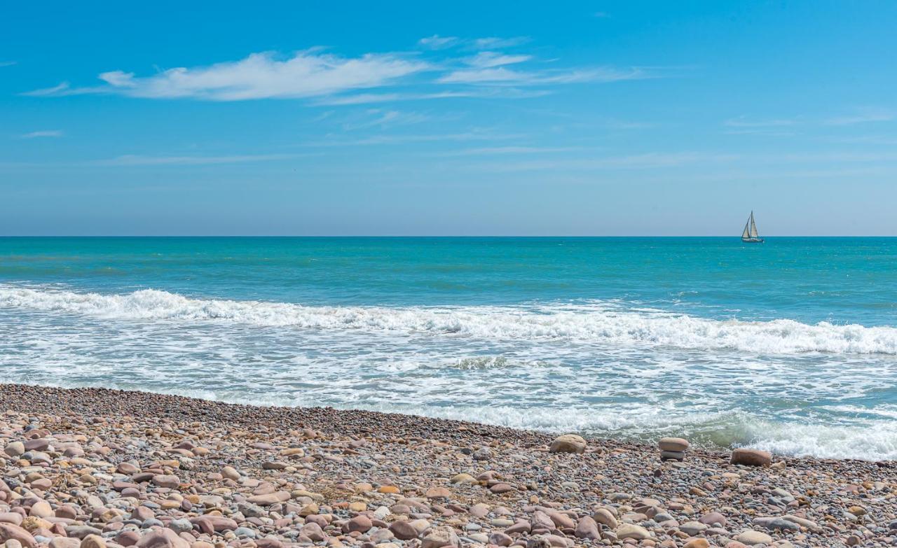 Amplio Canet Canet d'En Berenguer Bagian luar foto